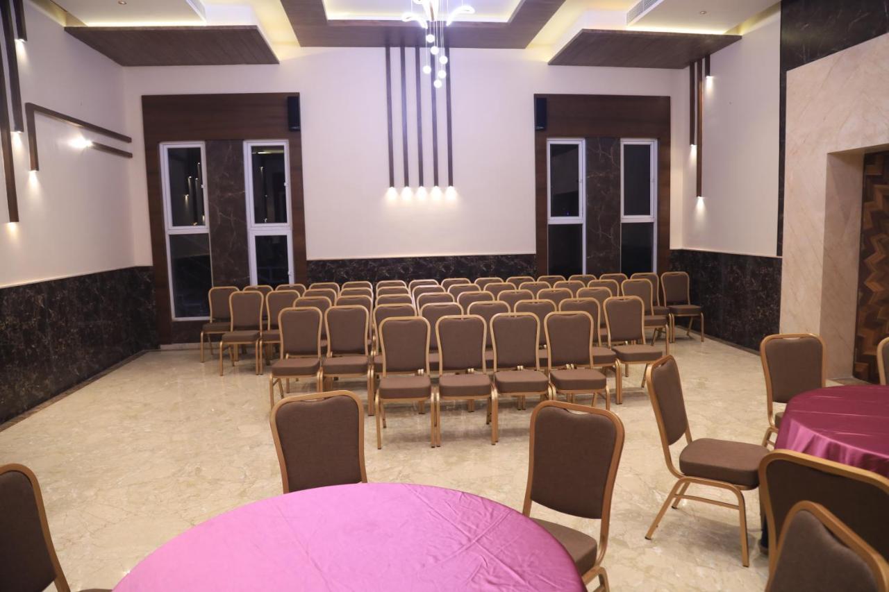 Kings Bury Inn Kumbakonam Ngoại thất bức ảnh