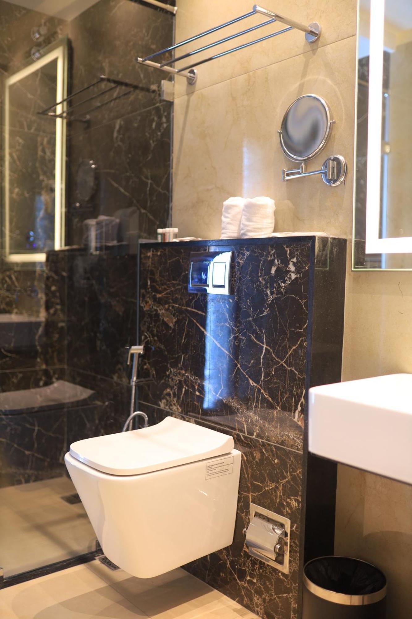 Kings Bury Inn Kumbakonam Ngoại thất bức ảnh